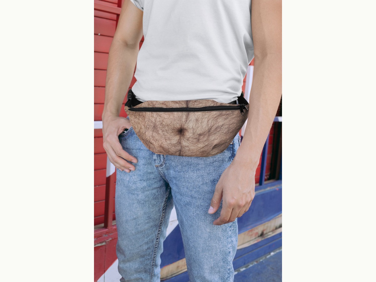 Beer Belly Bag佩戴后形成假肚子的完整效果